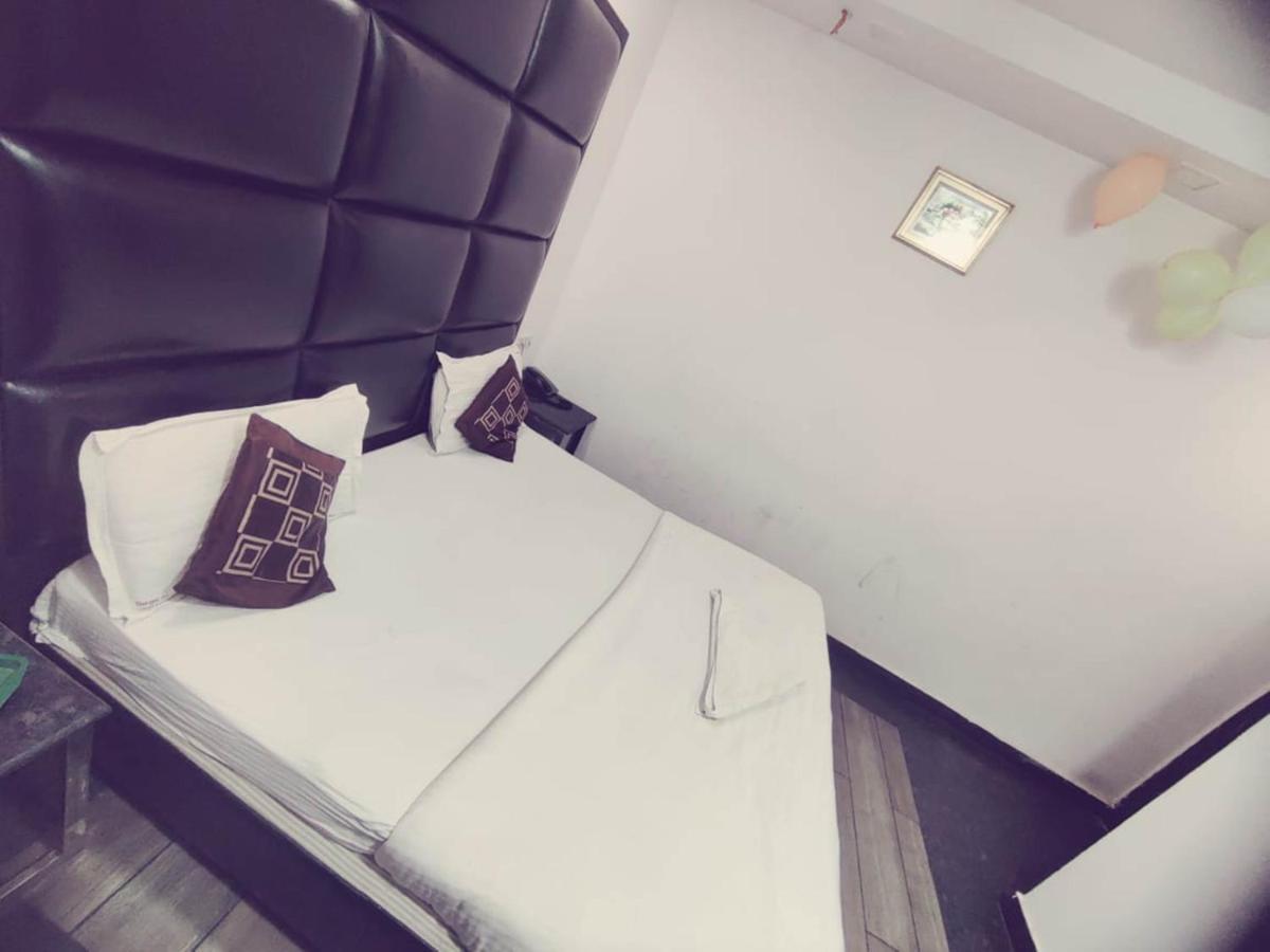 Hotel Saya Deluxe Near New Delhi Railway Station ' المظهر الخارجي الصورة
