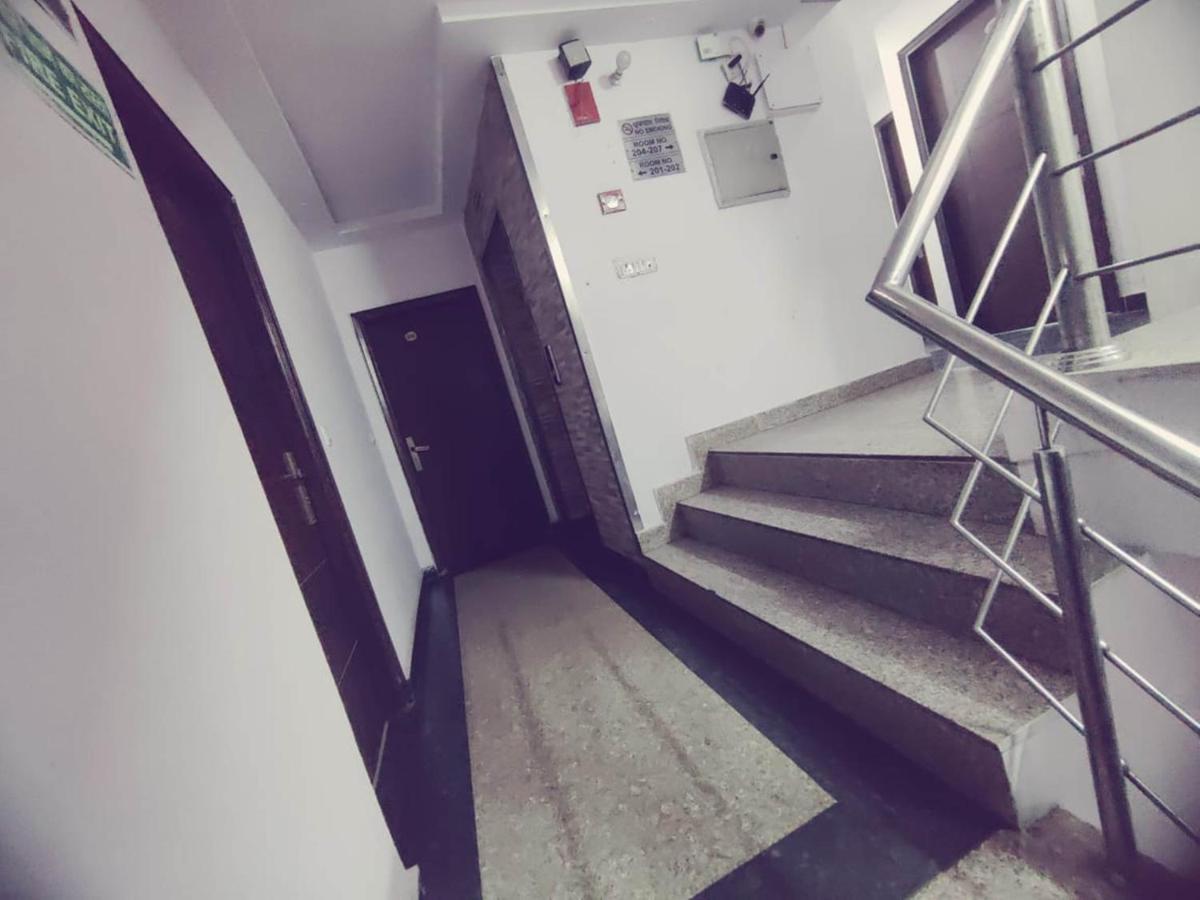 Hotel Saya Deluxe Near New Delhi Railway Station ' المظهر الخارجي الصورة