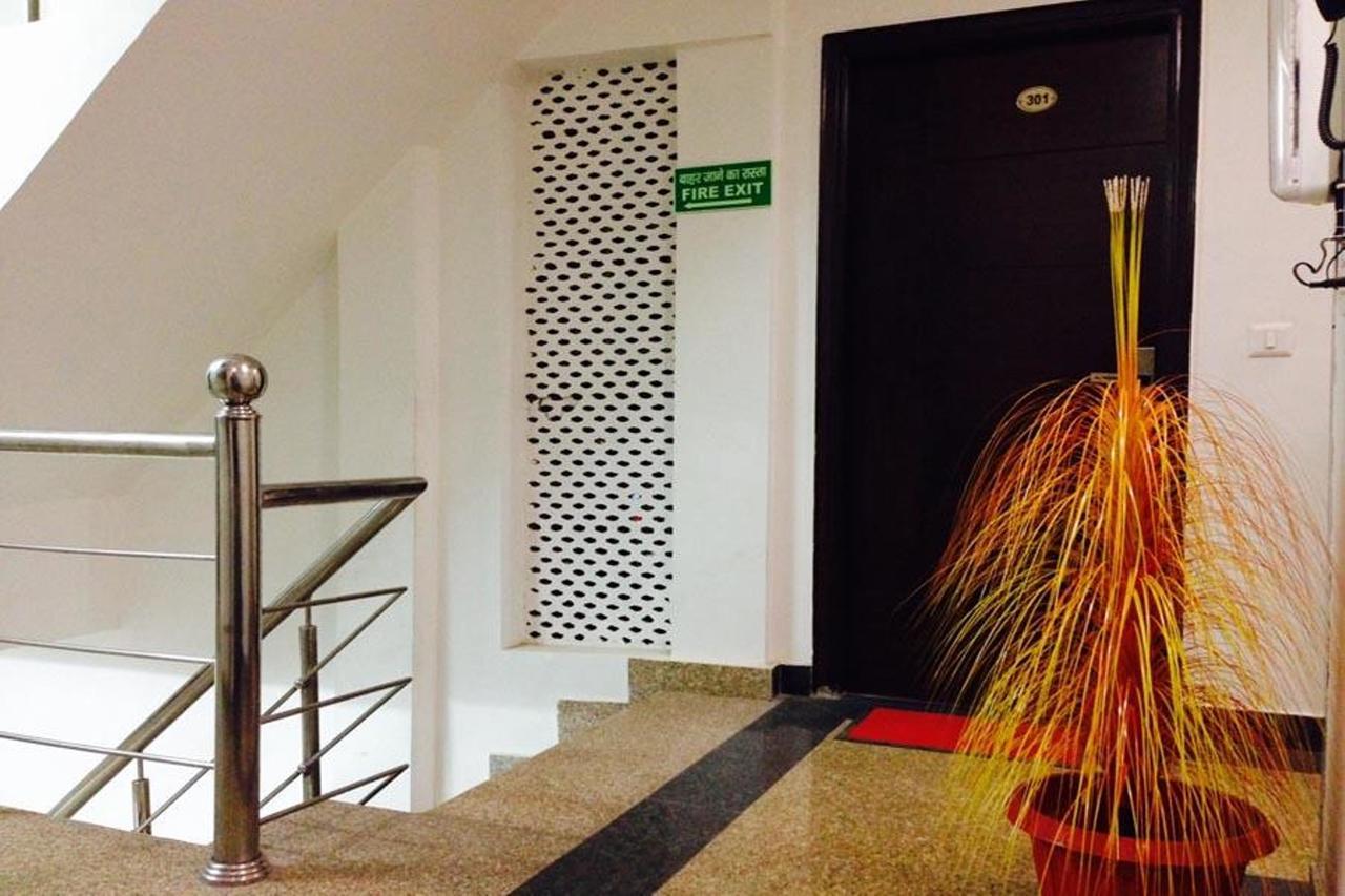 Hotel Saya Deluxe Near New Delhi Railway Station ' المظهر الخارجي الصورة