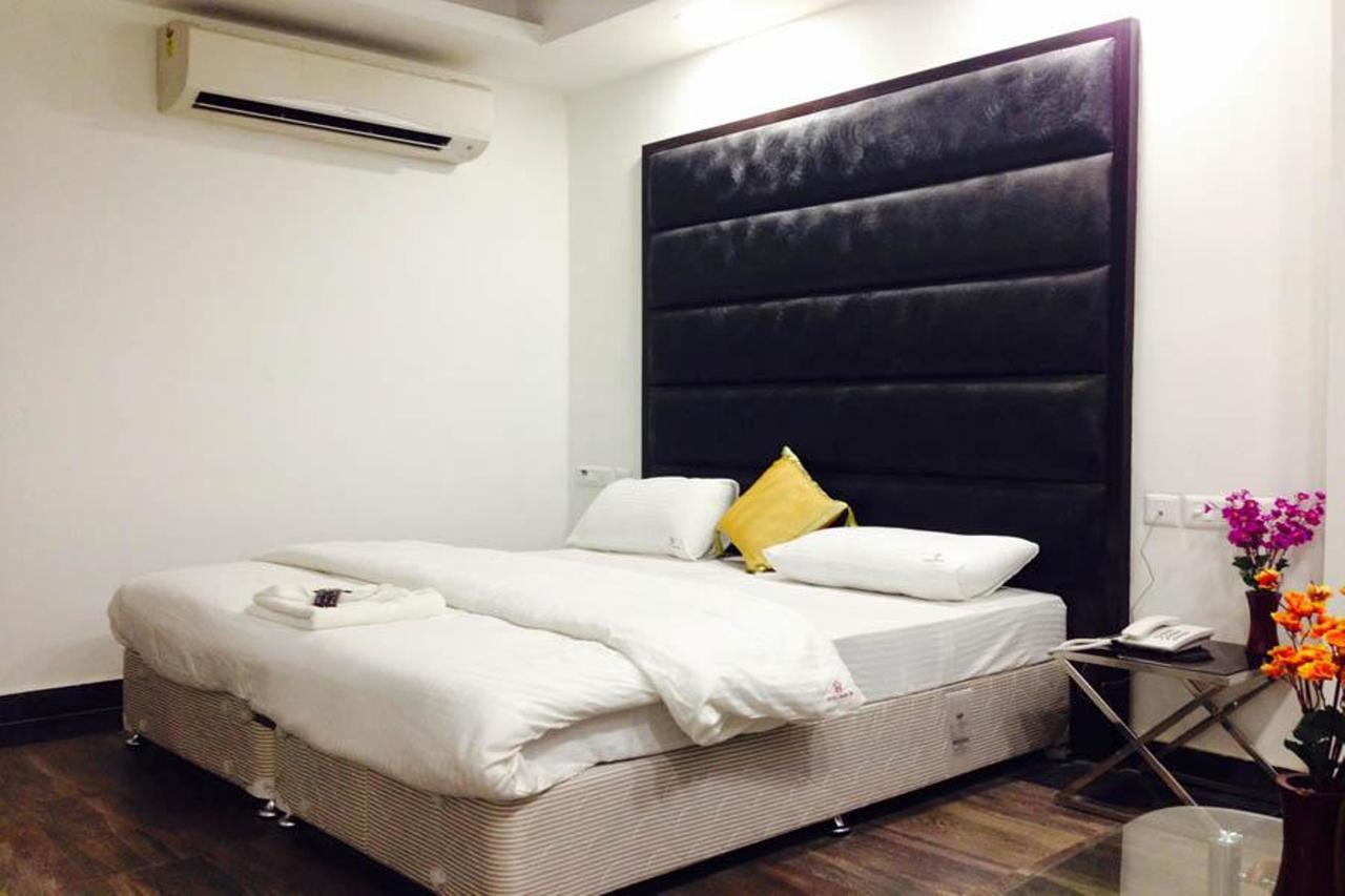 Hotel Saya Deluxe Near New Delhi Railway Station ' المظهر الخارجي الصورة